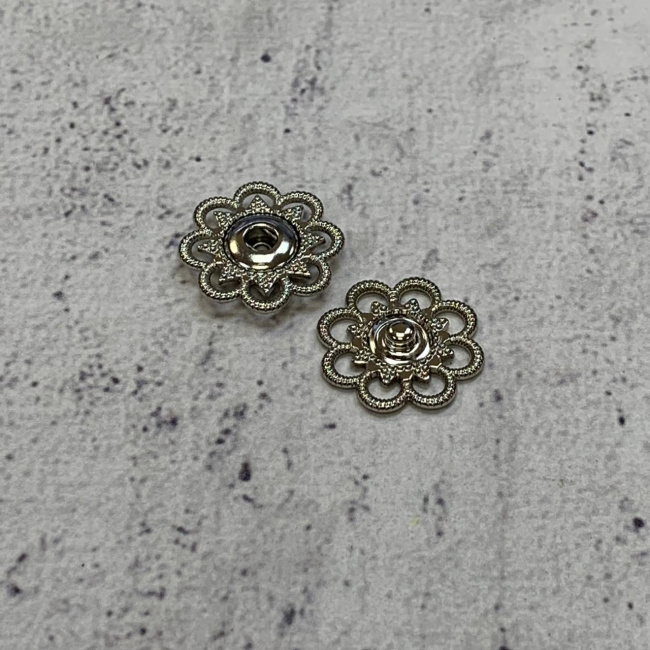 картинка Кнопка KN18 Silver 27 mm металл от магазина МиТекс на Пушкина 97