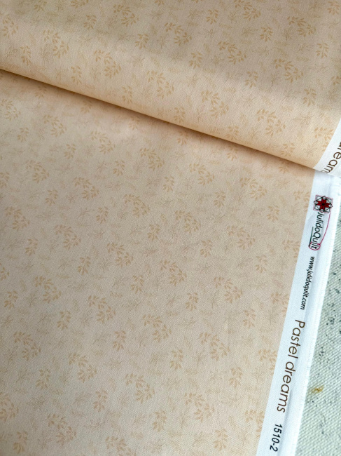 картинка Ткань 100 % хлопок JulidoQuilt 1510-2 Коллекция Пастельные мечты от магазина МиТекс на Пушкина 97