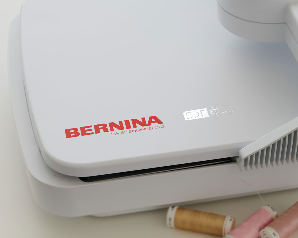 картинка Швейно-вышивальная машина Bernina 770QE Plus от магазина МиТекс на Пушкина 97