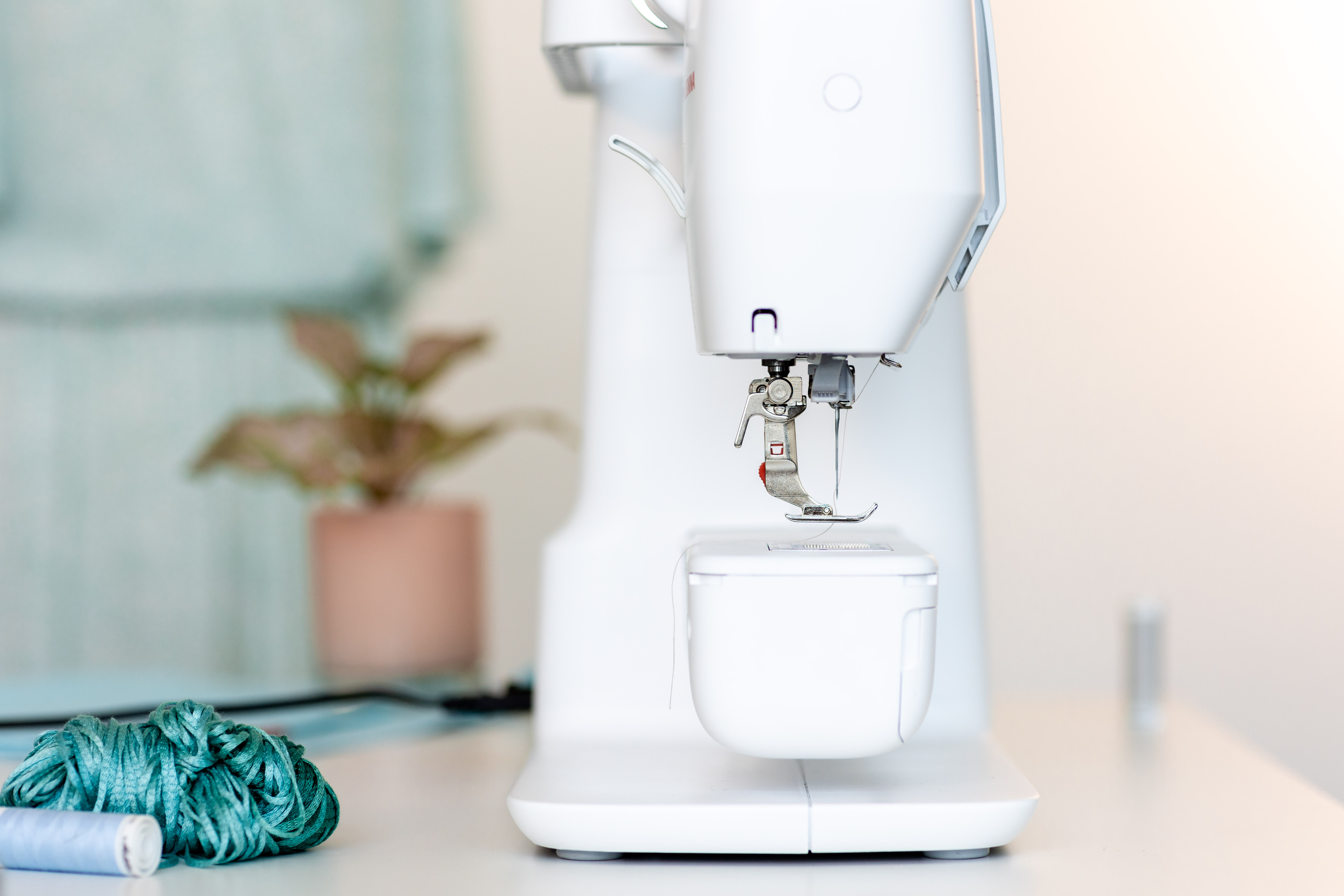 картинка Швейная машина Bernina 335 от магазина МиТекс на Пушкина 97