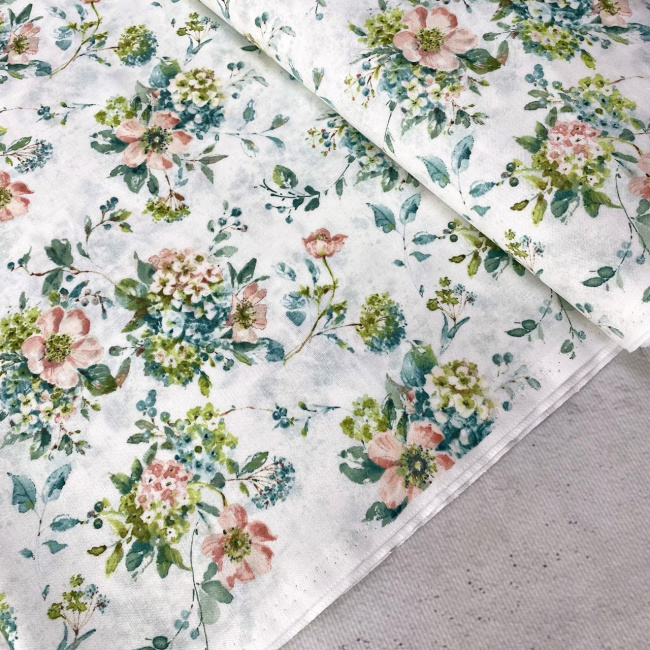 картинка Ткань 100% хлопок Wilmington Prints 3041-17766-134 от магазина МиТекс на Пушкина 97
